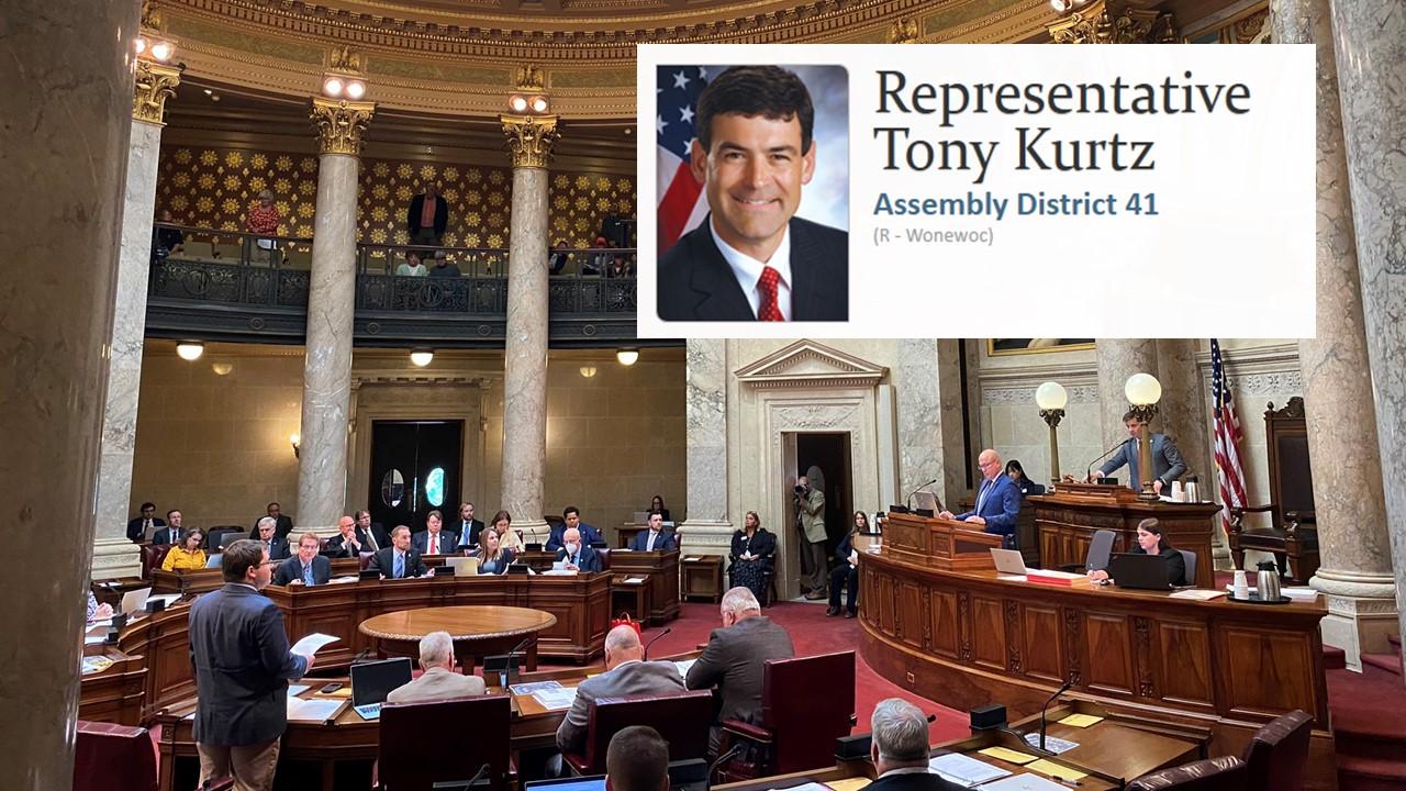 Tony Kurtz tours UW-Platteville Richland Campus